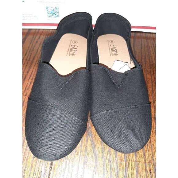 New Size 8 Black Easy USA Canvas Slip On Shoes Sneakers with Padded Inso… - Picture 3 of 4